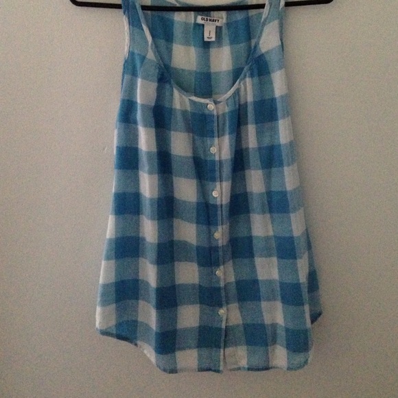Blue and white checkered shirt💙