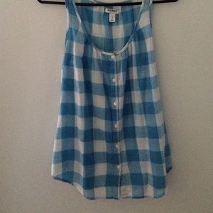 Blue and white checkered shirt💙