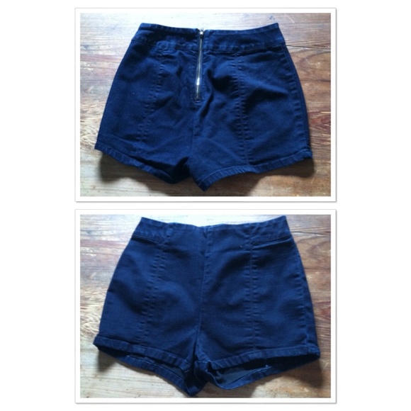 Dark shorty shorts