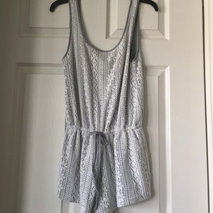 White&Gray knit romper