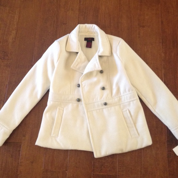 ⚪️White Winter Coat⚪️