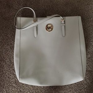 Michael Kors tote