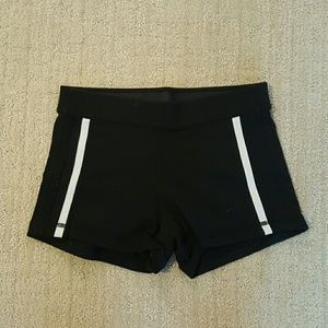 Lululemon Boogie Short Sz 2