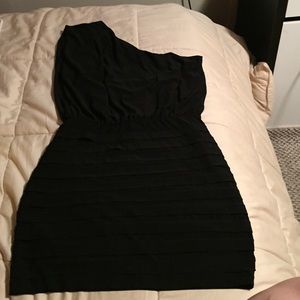 Little black dress !