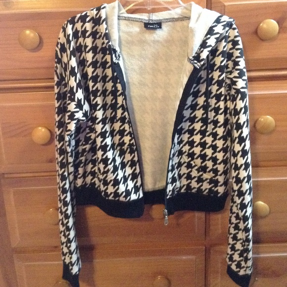 Crop Jacket - Picture 2 of 2