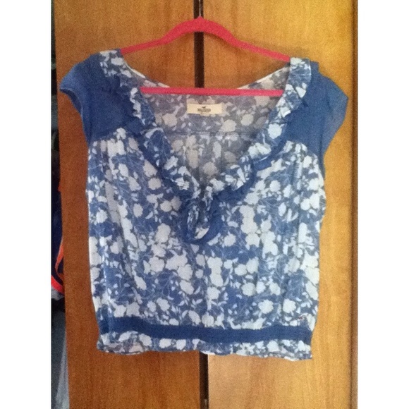 Half Sleeve Hollister Floral Blouse