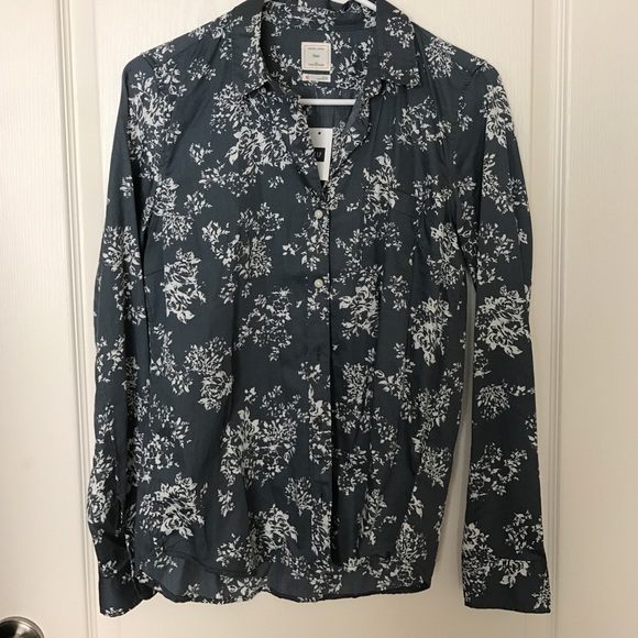 NWT Gap Shirt XS - Picture 2 of 8