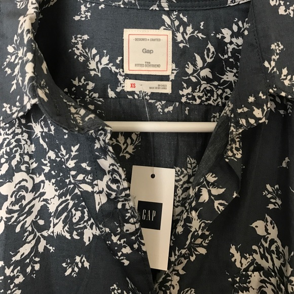 NWT Gap Shirt XS - Picture 3 of 8