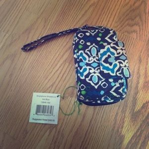 Ink Blue Vera Bradley Smartphone Wristlet 2.0