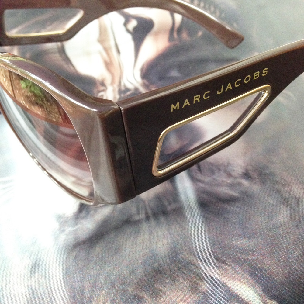 Daisy Sunglasses in Brown - Picture 2 of 4