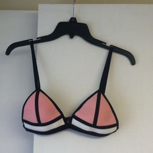 Dupe Triangl bikini top