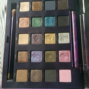 Urban Decay Other - Urban Decay Vice 2 and mariposa small pallet Urban Decay Other - Urban Decay Vice 2 and mariposa small pallet