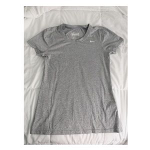 Nike Dry-Fit tee💎