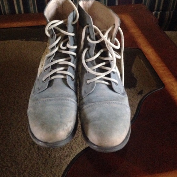 Steve Madden boots