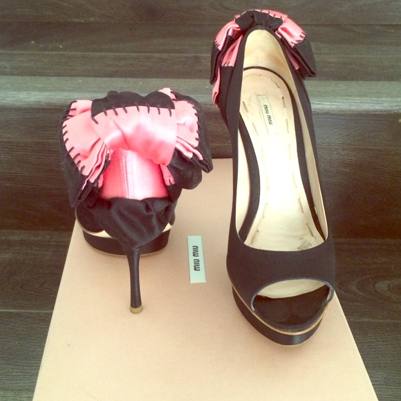 Miu Miu bow back platform heels - Picture 1 of 3