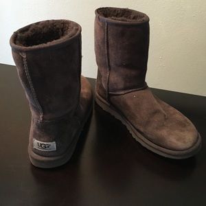 Ugg boots size 9, brown