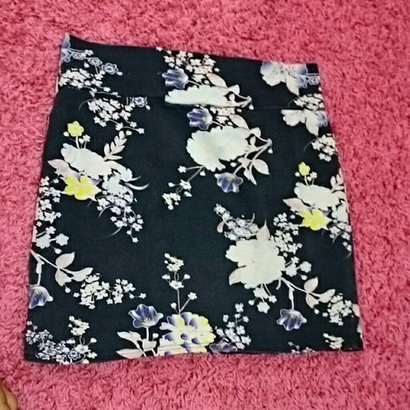 Patterned skirt