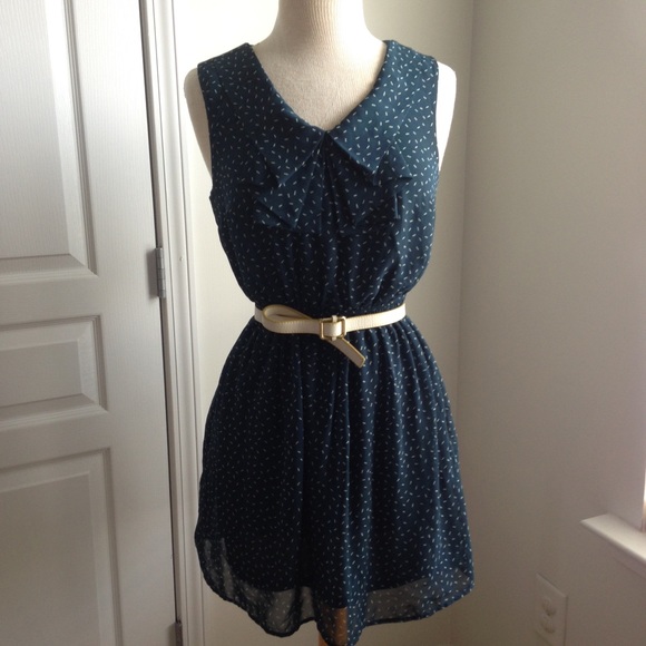 Forever 21 Dresses & Skirts - FOREVER 21 WAISTED DRESS