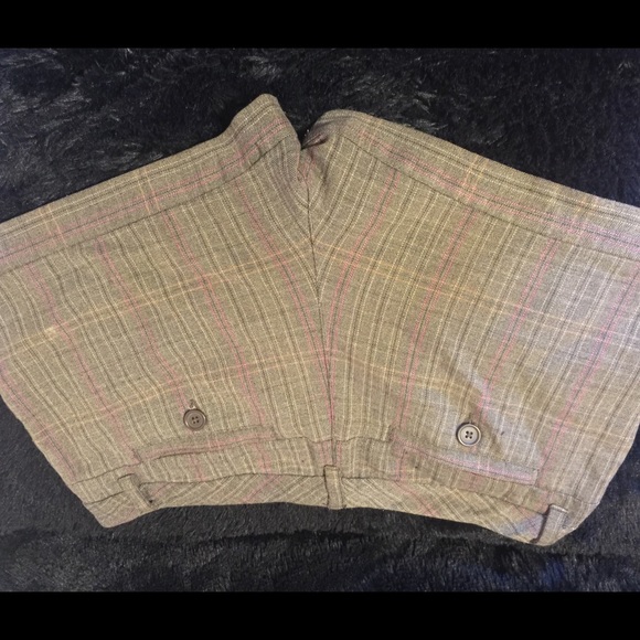 🌼SHORTS🌼 - Picture 4 of 4