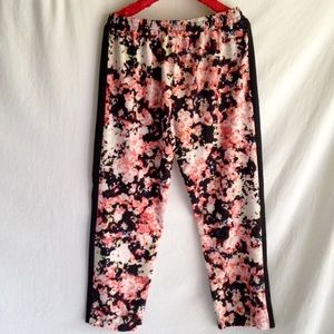 Xhilaration Pants - Floral Silky Jogging Style Pants Size Large Xhilaration Pants - Floral Silky Jogging Style Pants Size Large