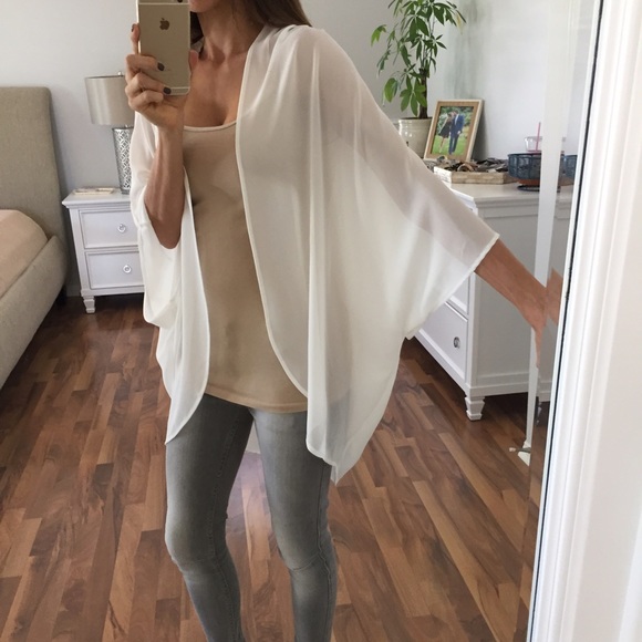 Sold • White Open Cardigan Wrap - Picture 2 of 4