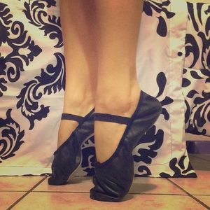 Black dance/ballerina shoes
