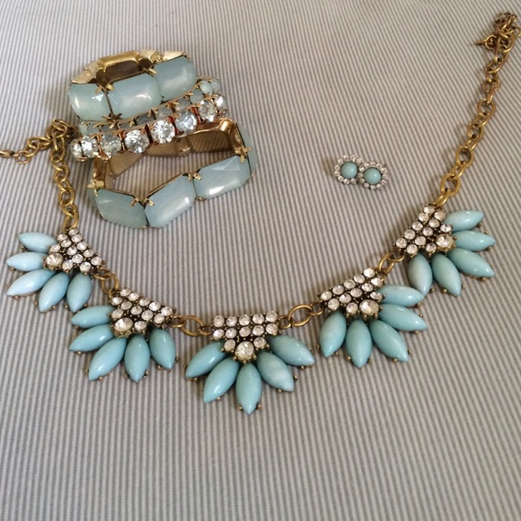 Mint jewelry set