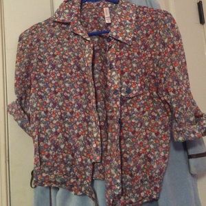 Button up floral shirt!