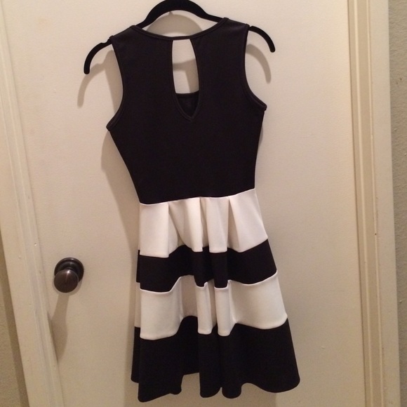 Black and White Dress (MUST SELL SOON!) - Picture 2 of 3