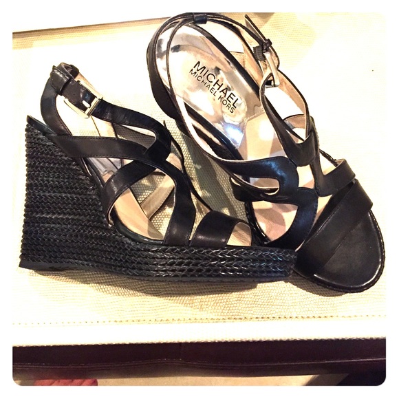 Michael Kors wedges -7.5