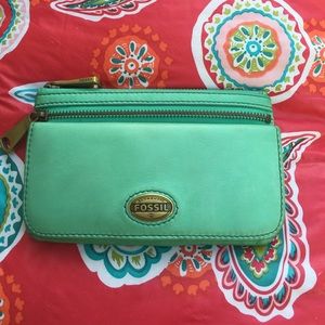 🎉Sale🎉Turquoise Fossil Explorer Flap Wallet