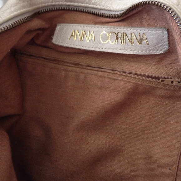 Authentic Anna Corinna White Leather Cross body - Picture 3 of 4