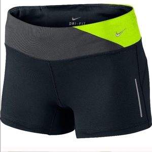Nike epic run tight fit shorts NWT