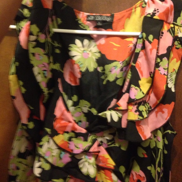 Flower dress - Picture 2 of 3