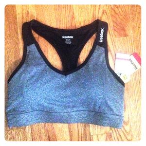 Reebok medium support size small sports bra