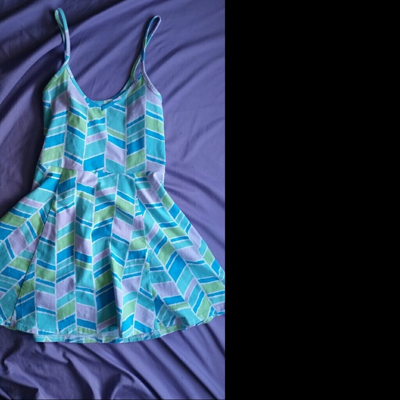 Pastel Geometric Dress - Picture 2 of 4