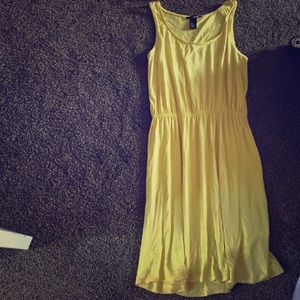 Yellow dress