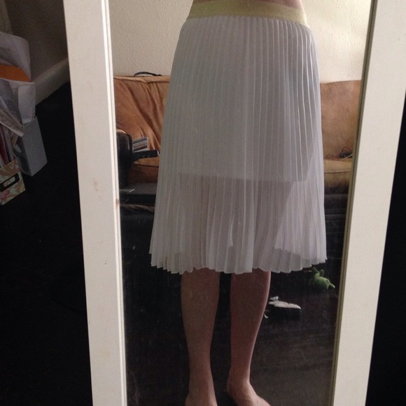 Candies knee-length pleated skirt