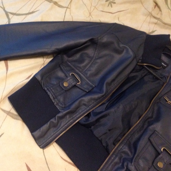 Navy blue leather jacket - Picture 3 of 4