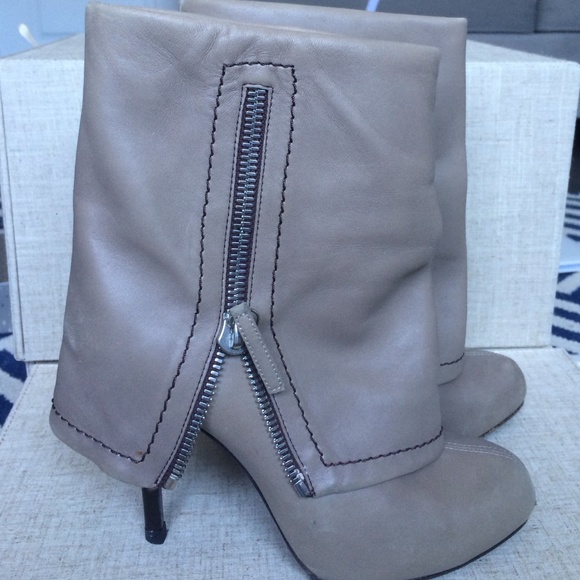 Giuseppe Zanotti fold over taupe booties