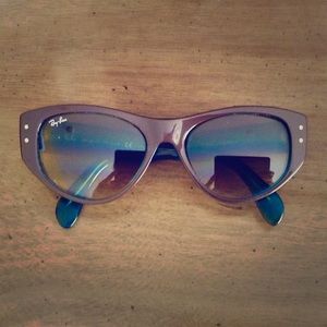 Brown Ray-Ban Vagabond Sunglasses