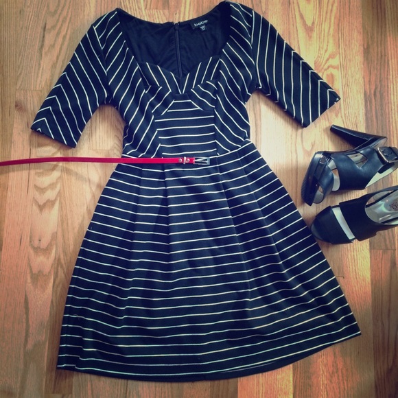 bebe Dresses & Skirts - BEBE❤️ cute fit and flare stripy dress