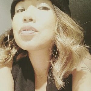 Meet your thrifty seller!