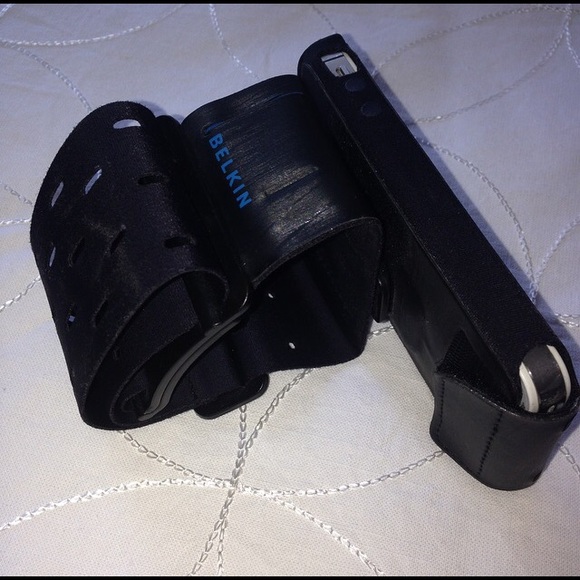 Belkin FastFit Armband for IPhone 4/4s - Picture 2 of 4