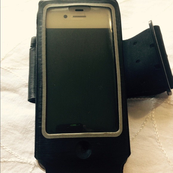 Belkin FastFit Armband for IPhone 4/4s - Picture 4 of 4