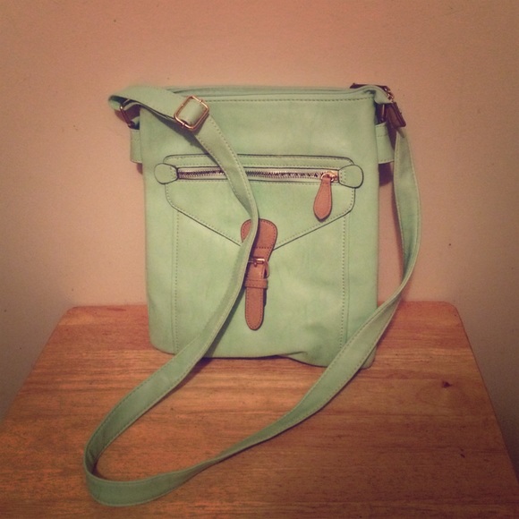 Cross body charming Charlie purse