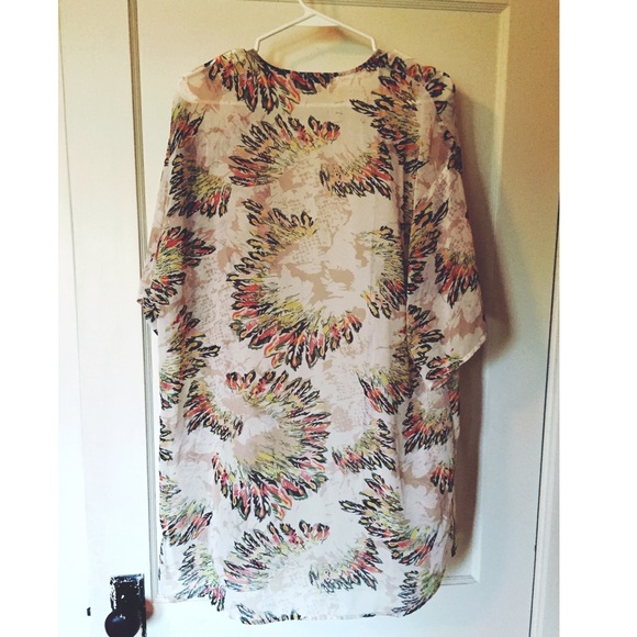 Sheer Kimono - Picture 2 of 3