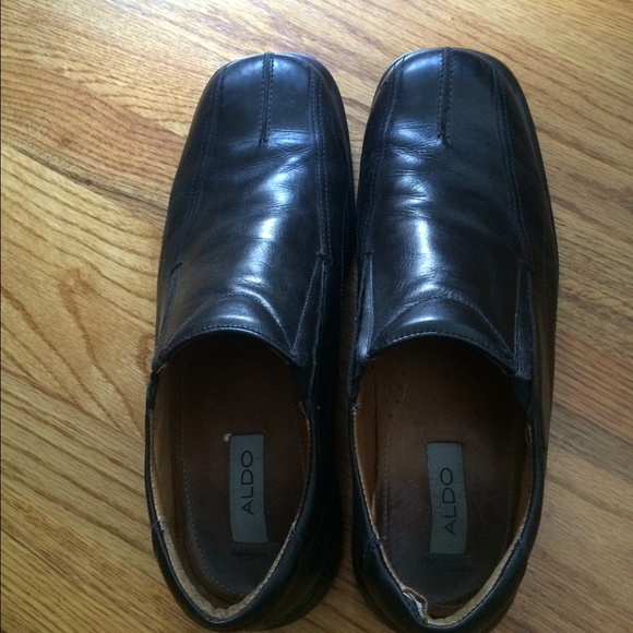 Men's black shoes