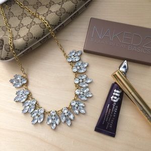 🌸 NWT Statement Necklace 🌺