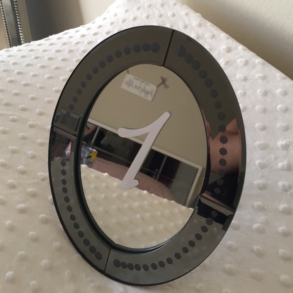 Mirrored table numbers for wedding - Picture 3 of 3